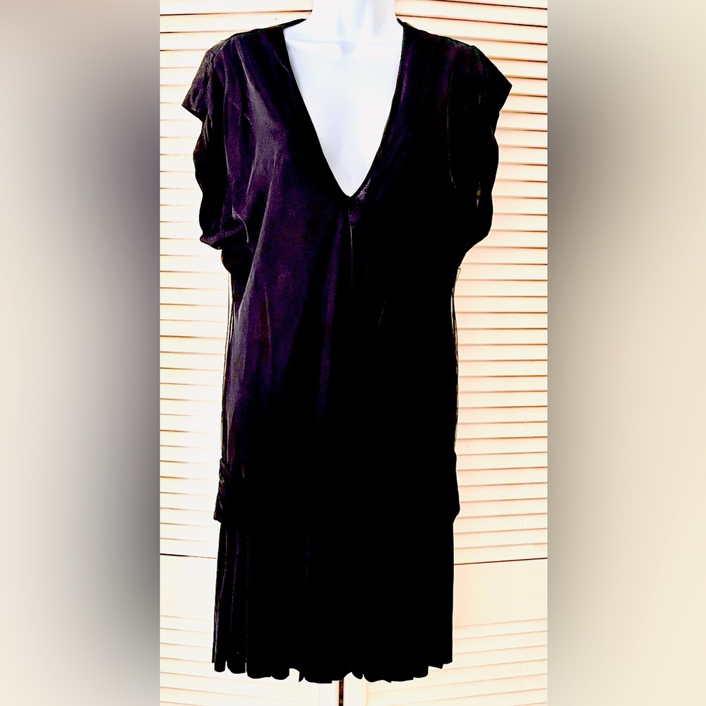 Hussein Chalayan Italian designer net overlay 9” deep pleated feature at hemline